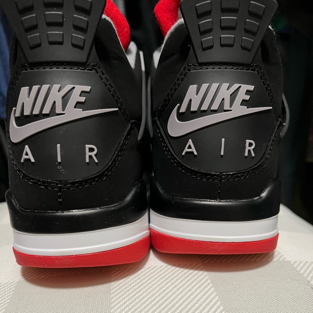 Jordan 4